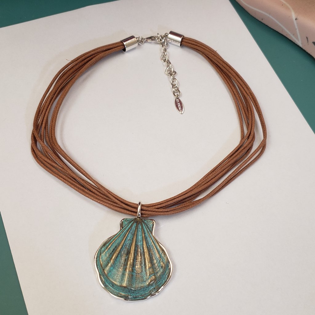 St. Thomas, Nwot, Large Turquoise Gold Shell Chord Fashion Necklace